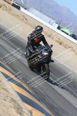 media/Jan-18-2024-Racers Edge (Thu) [[008952c709]]/B Group/Session 2 (Turn 15 Inside)/